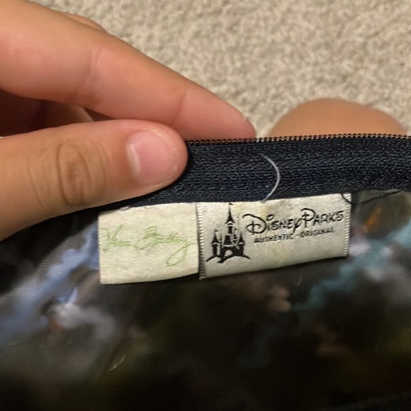 Where’s Mickey? Vera Bradley print pouch. - Picture 3 of 3